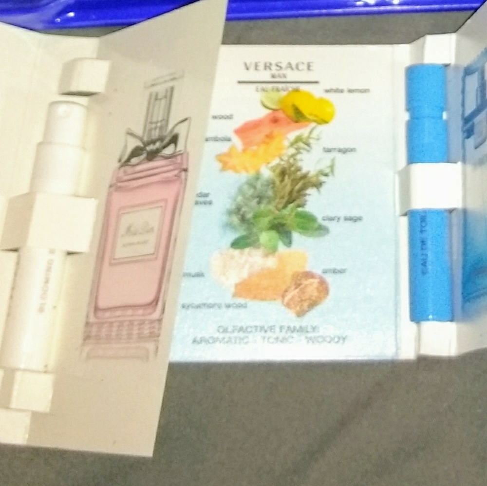 Makeup bundle - Picture 6 of 6